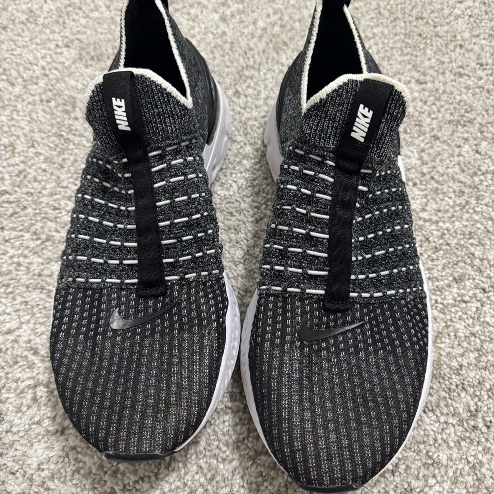 Nike Black and White Men's Sneakers
